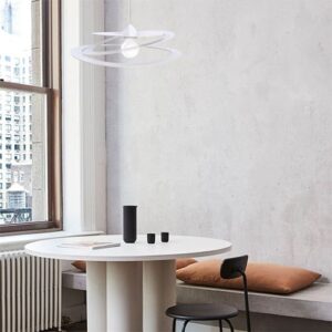 La Lampe-suspendue-DILATE-D60cm peut transformer l'atmosphère d'une pièce