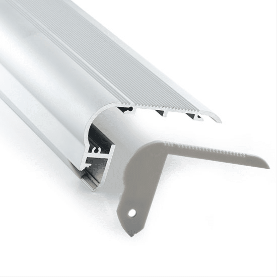 Profilé alu nez de marche GM avec plexi occultant